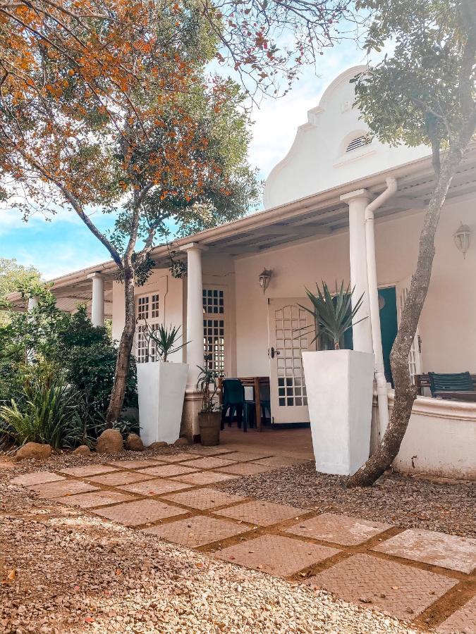 Ebony Lodge Umtata Exterior photo